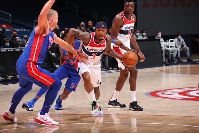 在季后赛中 在季后赛中