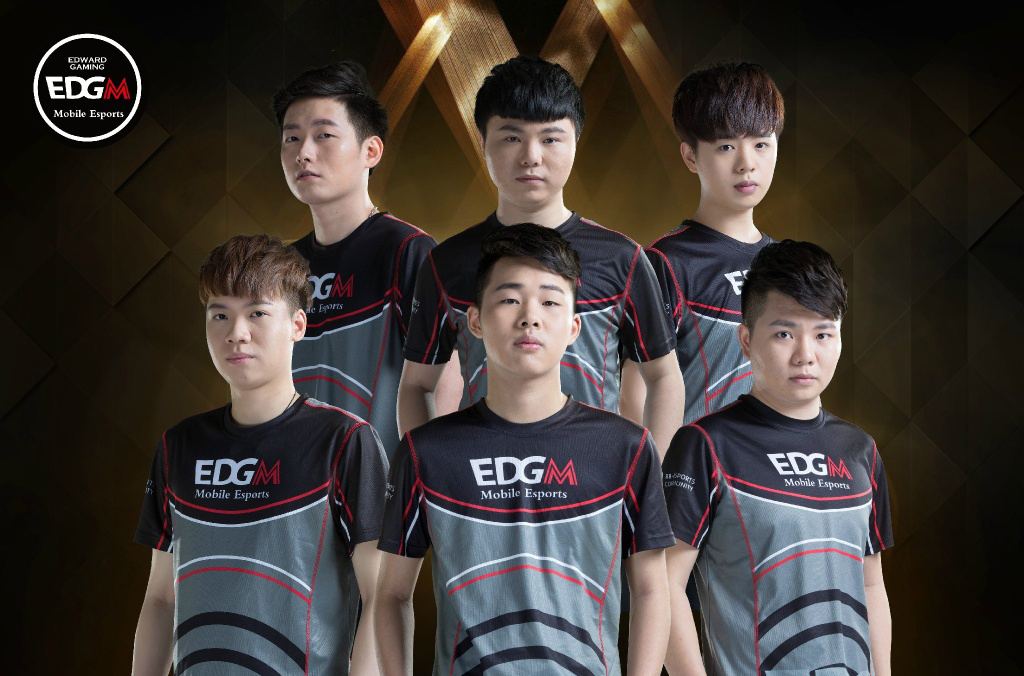 但在防守上 但在防守上